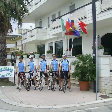 Szálloda Sympathy Martinsicuro